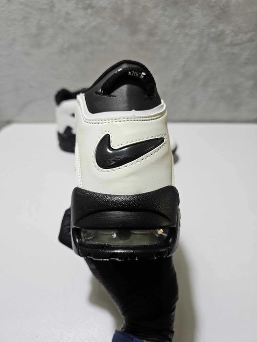Adidasi Nike Air More Uptempo