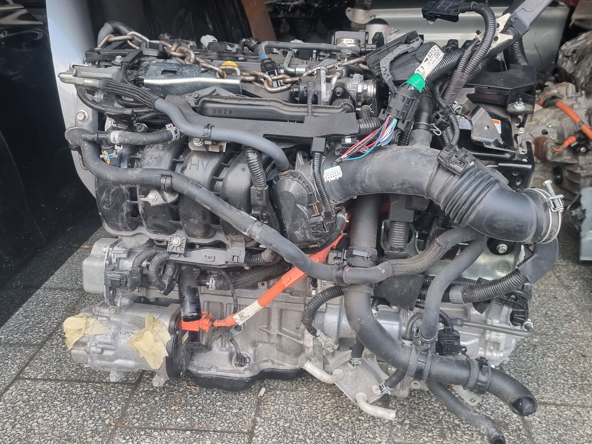 Lexus ux hybrid motor cutie viteza invertor practic noi