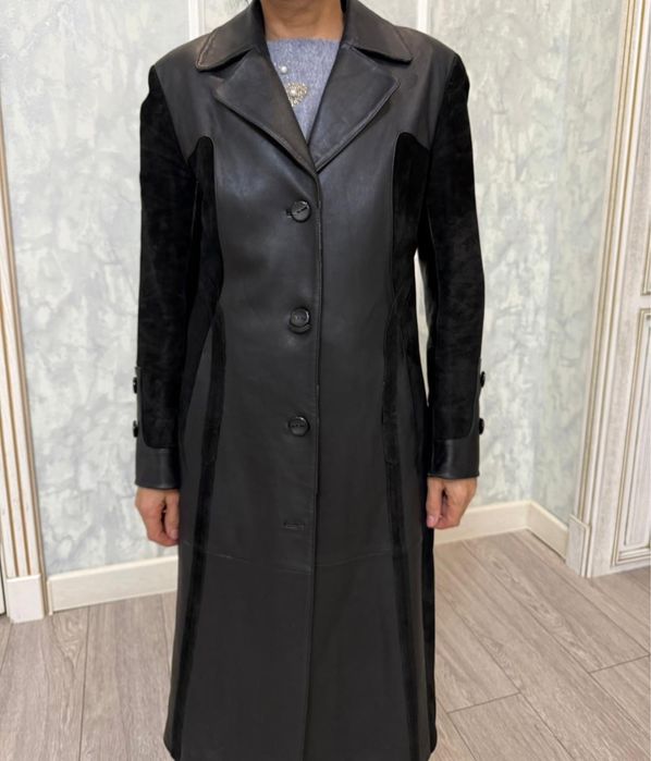 Куртка кожаная длинная