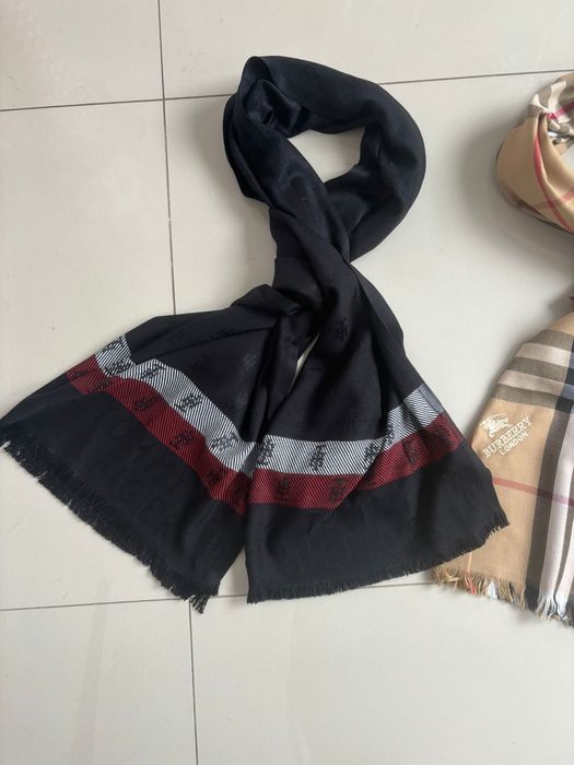 Esarfa Gucci - Louis Vuitton