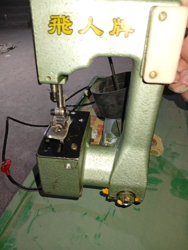 Qop tikadigan moshina