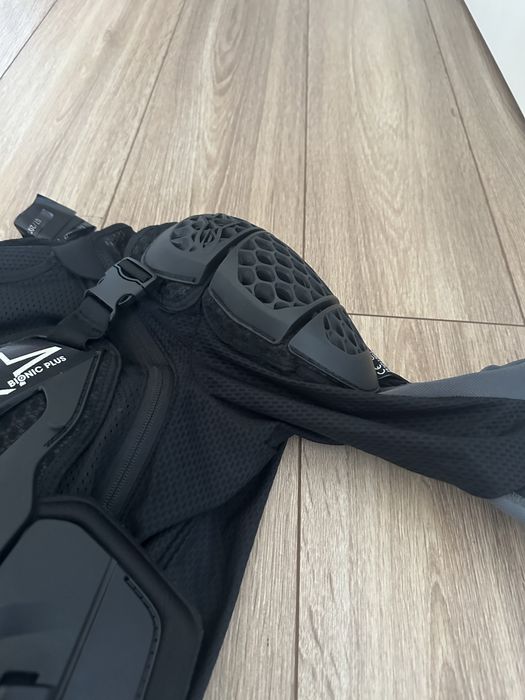 Armura protectie alpinestars bionic v2 plus marimea L