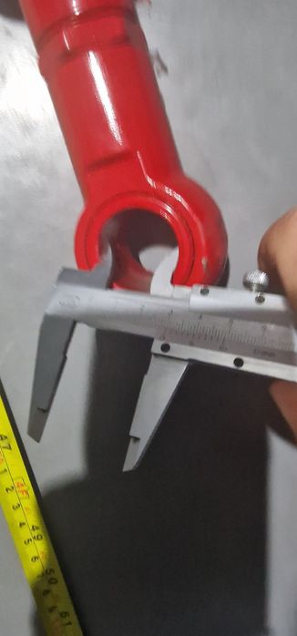 Cilindru hidraulic 1100 mm închis deschidere 800 mm tija 40 mm Diametr