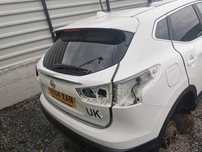 bara spate nissan qashqai j11 2015