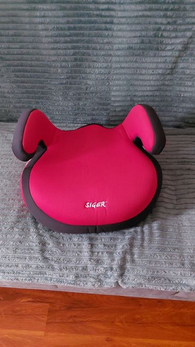 Детское автокресло - бустер