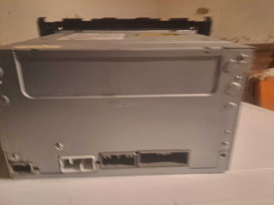 Продавам оригинална CD уредба за HONDA CR-V 2014г.-2017г. 3-серия