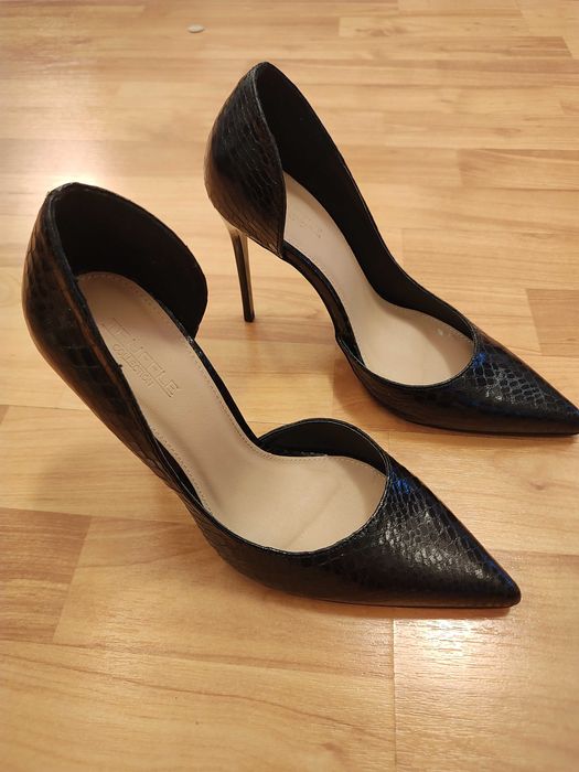 Vand pantofi stiletto negri