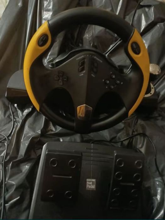 Vând Volan gaming MYRIA MG7400 (PS3/PS4/PC/XBOX ONE)