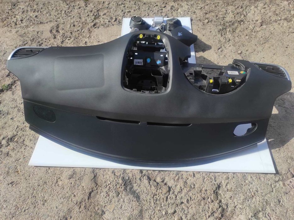 Арматурно табло за Peugeot 207 / Пежо 207 Airbag еърбег