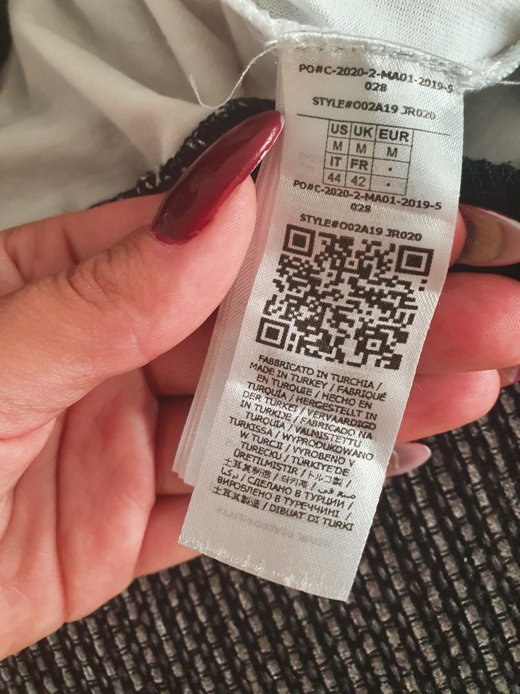 Bustiera Guess Originala cu etichete