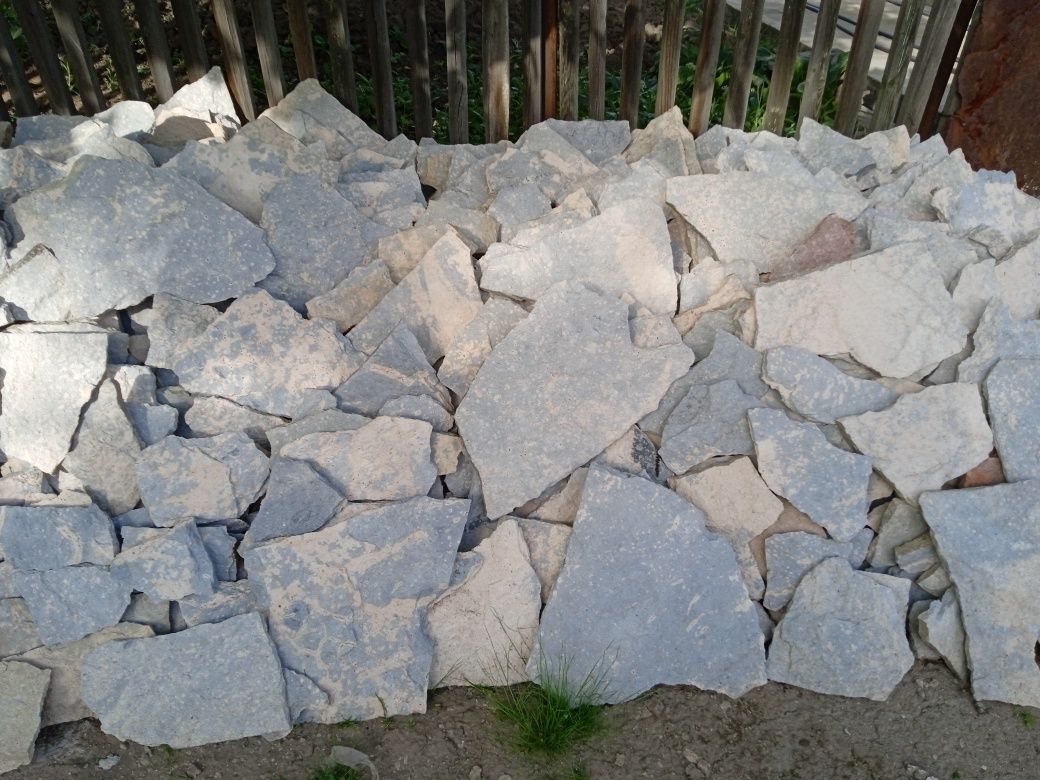 Натуральный рваный камень