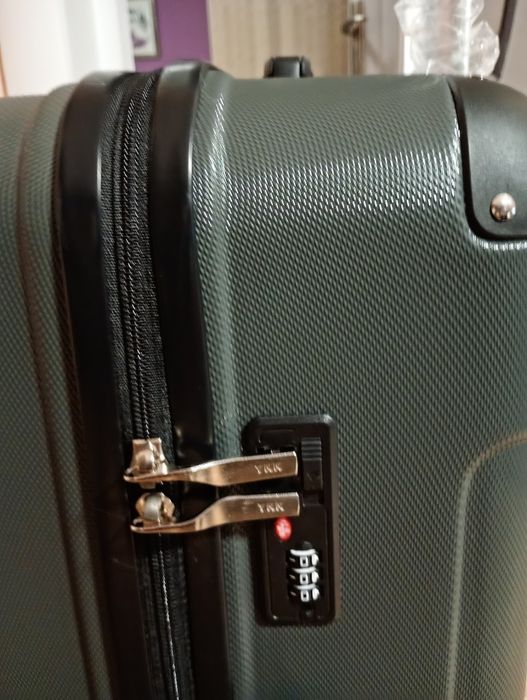 Куфар за пътуване марка KONO