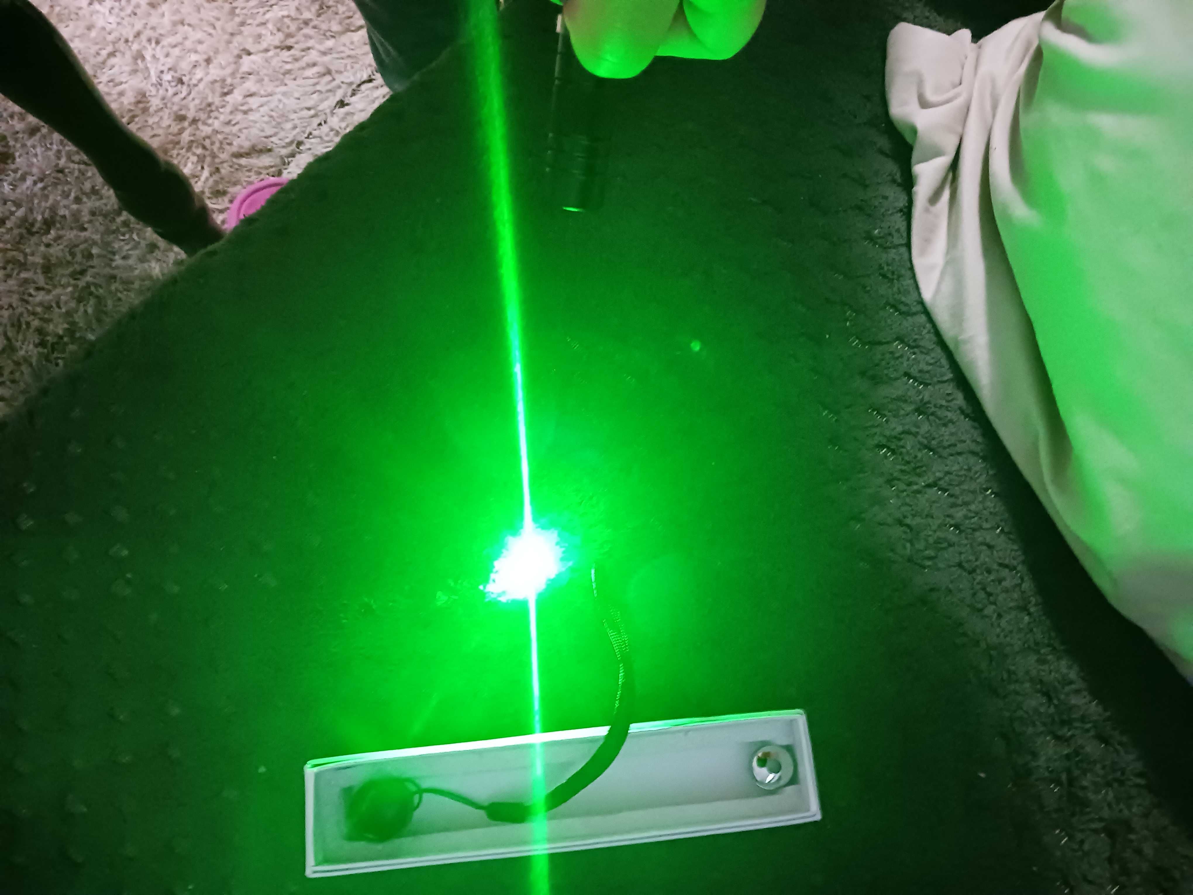 Промоция!!! Зелен лазер USB зареждане !