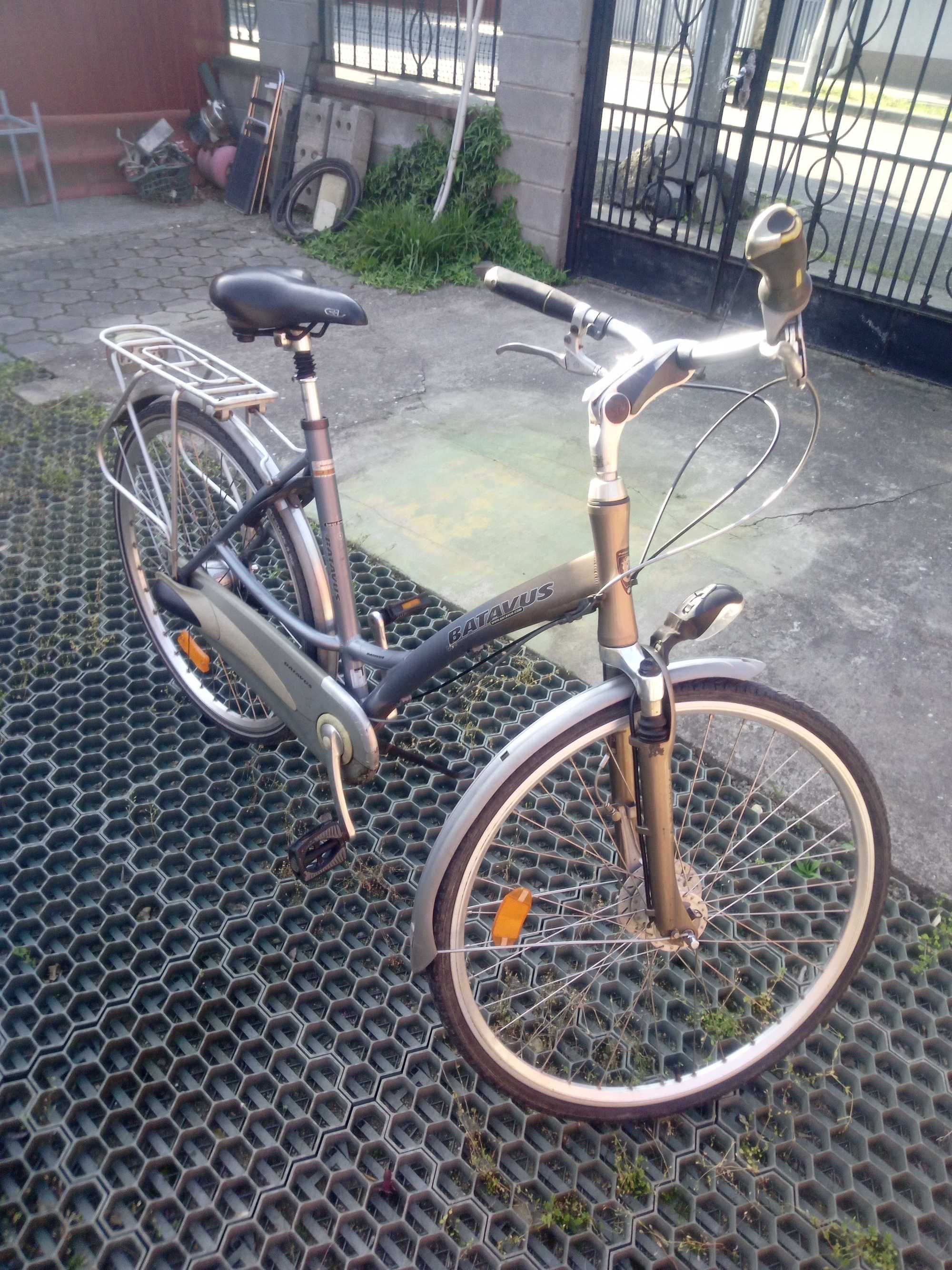 Vand bicicleta aluminiu BATAVUS Olanda,7 viteze in butuc