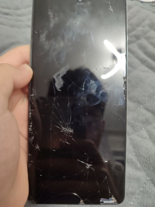 Продаю tecno pova 5