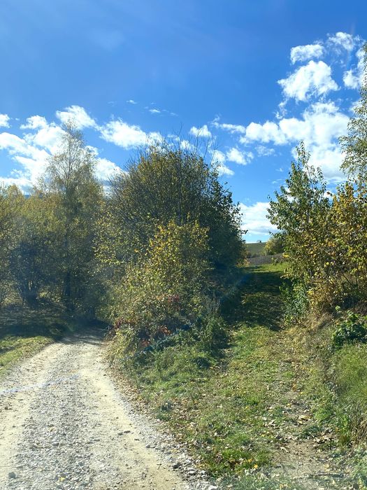 Vand teren intravilan cu priveliste deosebita