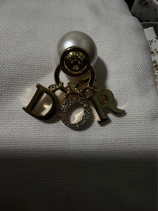 Обеци видове Dior