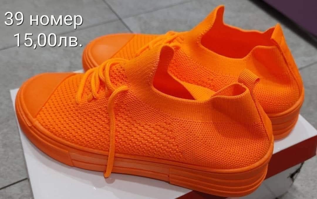 Дамски спортни обувки