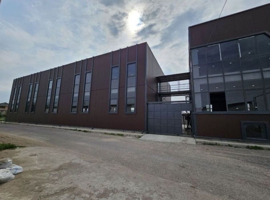 Аренда ижара 2100 кв.м бизнес учун жой