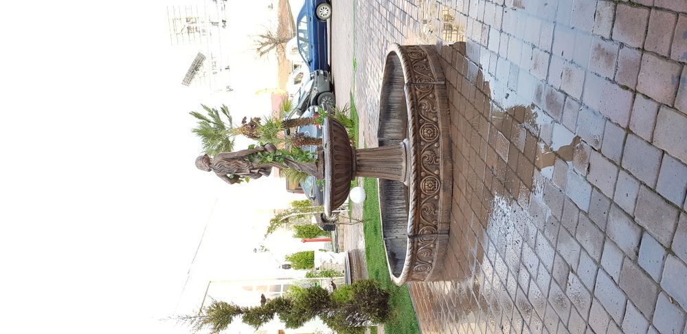 fantana arteziana.f24.fantani arteziene din beton.fantana arteziana