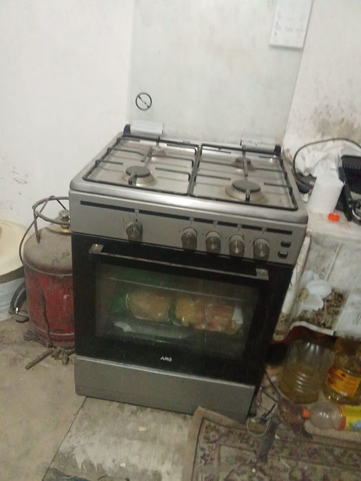 Газ плита  сатыладф