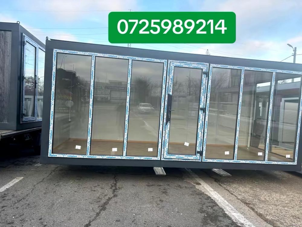 Container modular 3m x 6m cu vitrina si riflaj lemn grup sanitar
