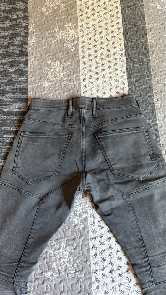 Продавам нови дънки G-Star Raw