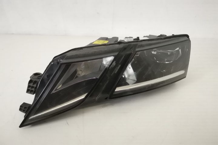 Ляв фар Оригинален Led Повреден Шкода / Skoda Octavia 3 [фейслифт] Ляв
