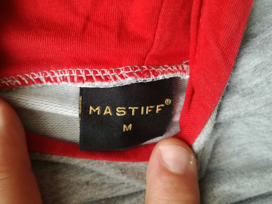 Продавам сиво спортно Худи