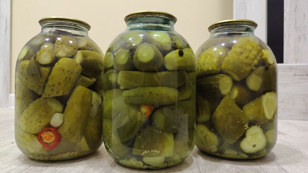 Продам домашние солёные огурцы