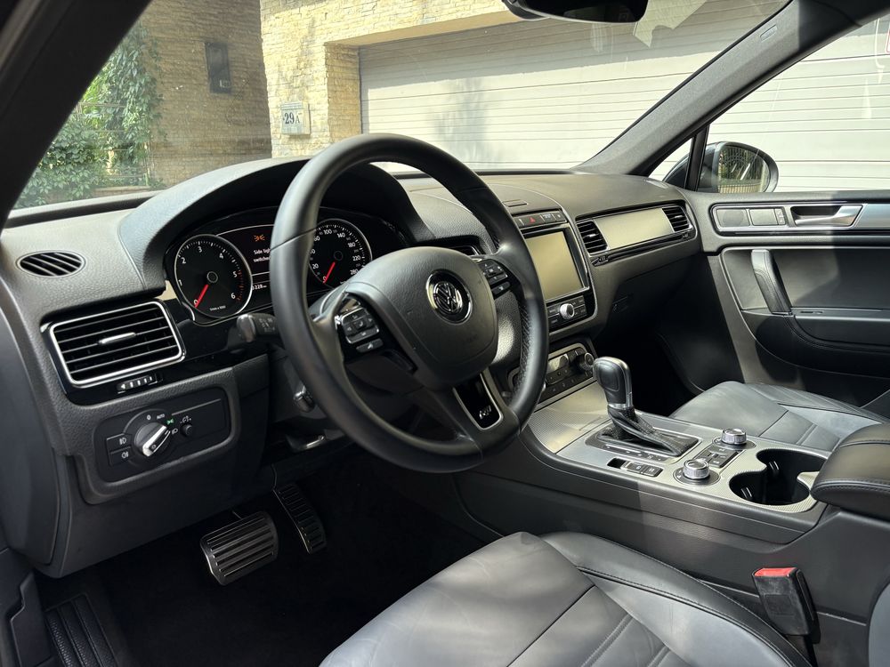 Volkswagen Touareg R Line 3.0 262Cp 2017