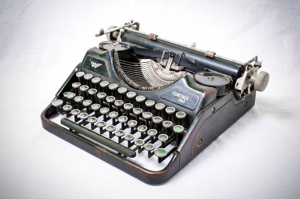 Masini de scris 1898 - 1975