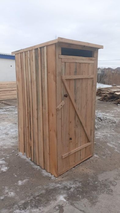 Продам деревянный туалет и душ