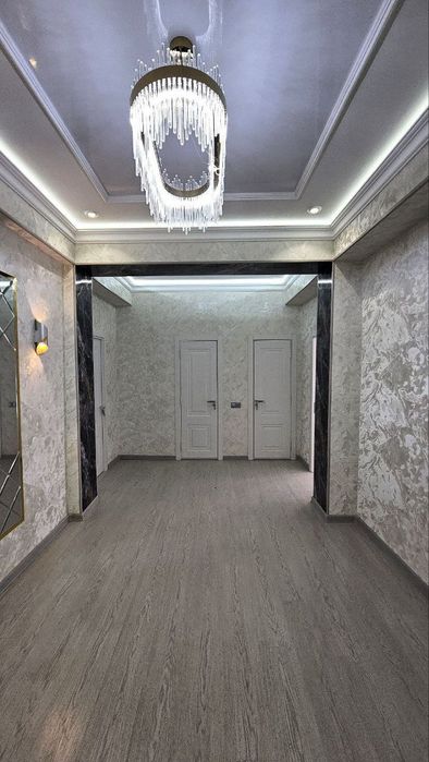 2 xonali kvartira sotiladi