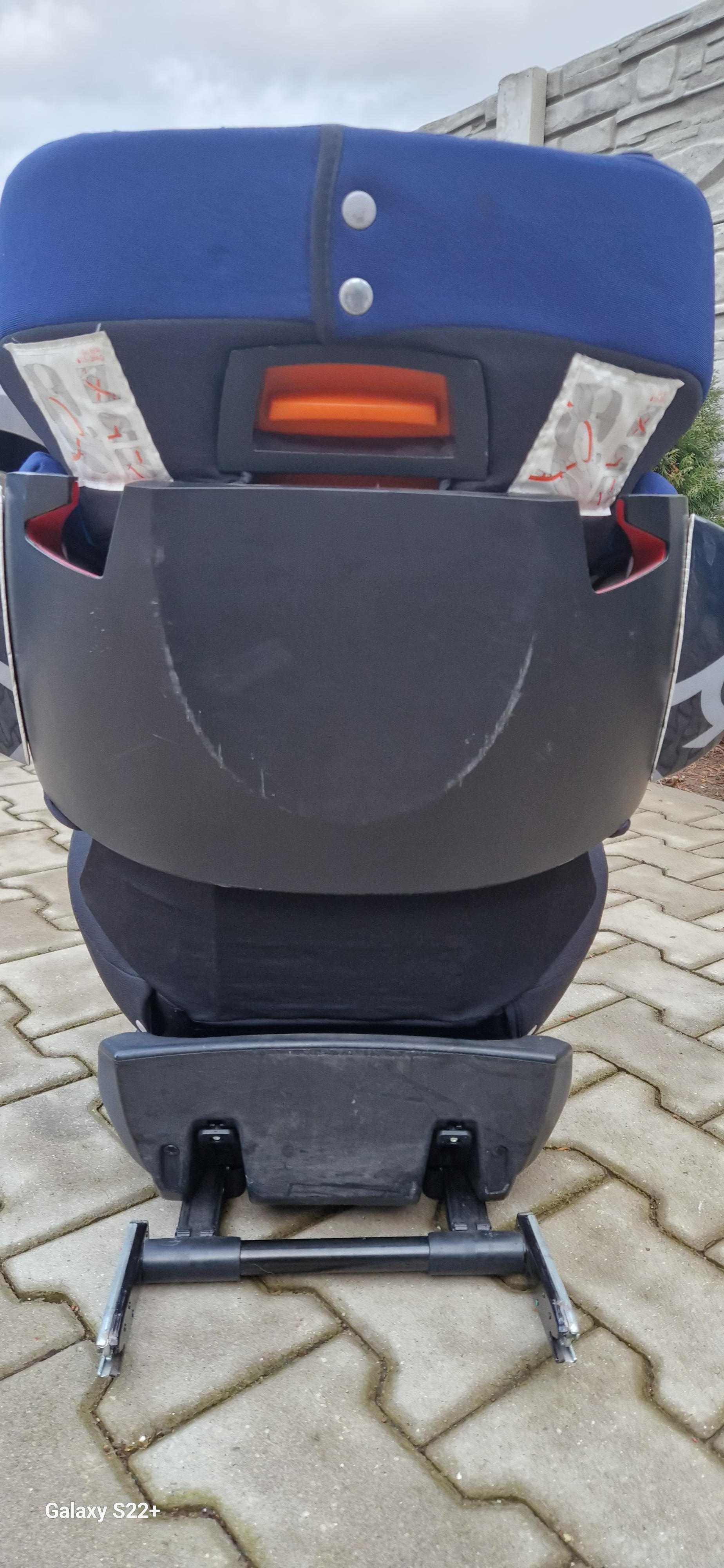 Vând un scaun auto pentru copii Cybex Pallas 2-Fix.