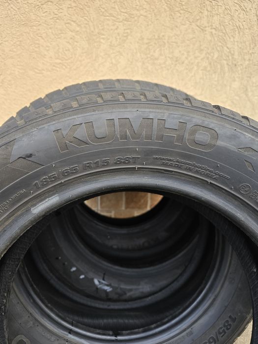 R15 185 65 Anvelope  iarnă KUMHO dot 2024,