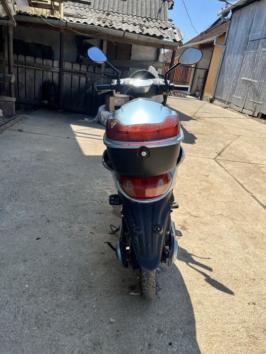 Vand scuter electric Z-Tech yadea