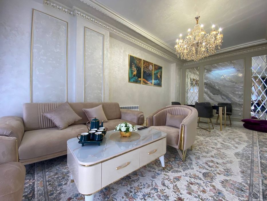 Квартира продается 2/2/8 на жк Gardens