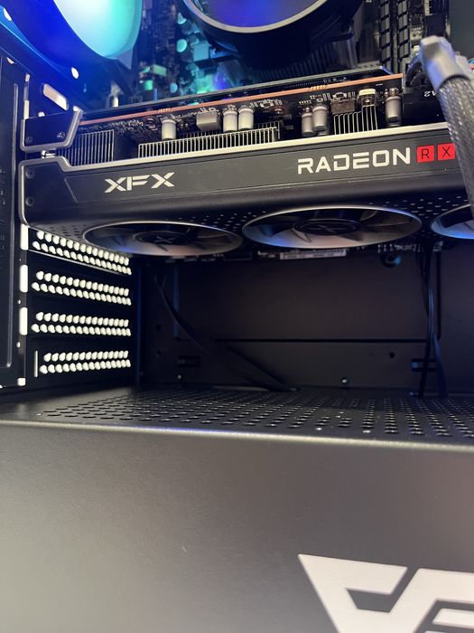 Геймърски компютър AMD Ryzen 5 3600, AMD RX 6600XT 8GB, 16GB Ram