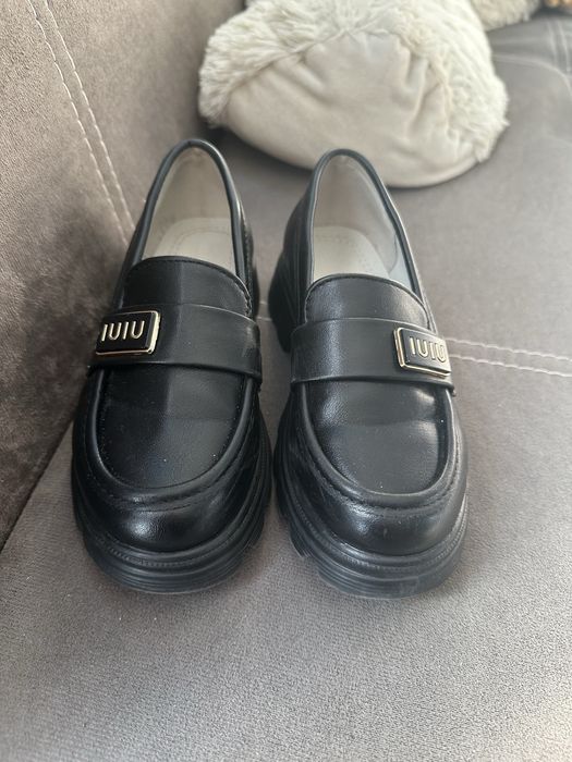 Детски кожени обувки