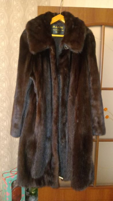 Продам шубу норковую