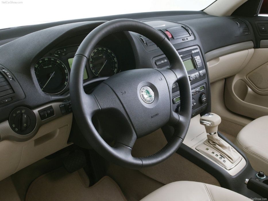 Копче ключ бутон фарове Skoda Octavia 2 2004г.-2013г.