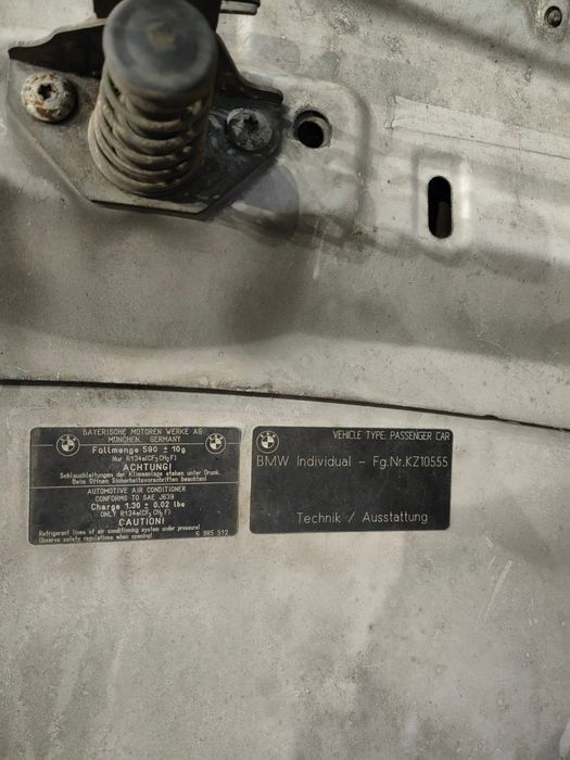 Преден капак за BMW E90