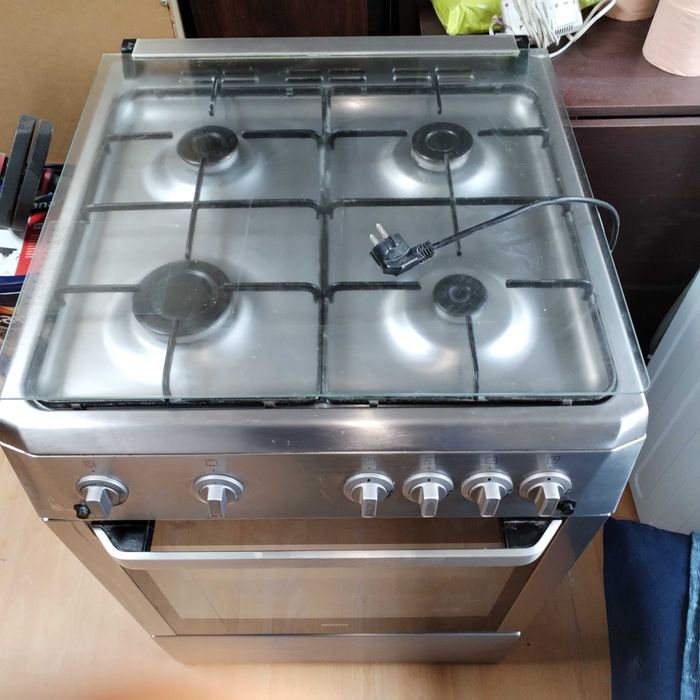 Aragaz inox Beko 60*60
