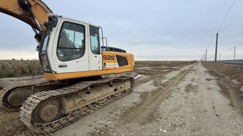 Excavator liebherr R 926 LC6100