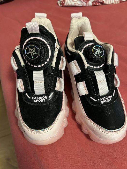 Pantofi sport fetite