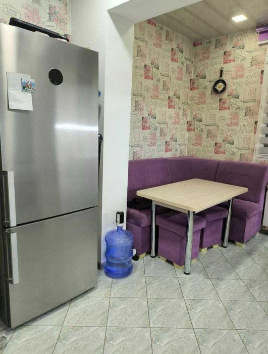 Квартира продаётся Чиланзар 14 квартал 2в3/3/4 улучшенная 60м2 школа