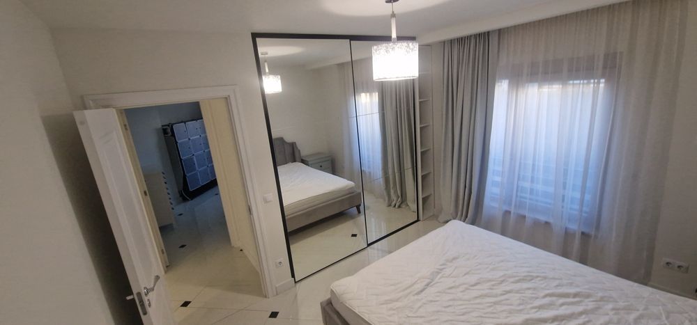 Apartament 3 camere de vinzare sau pentru inchiriere