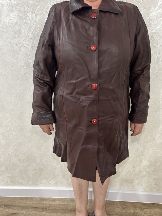 Продам кожаный плащ женский