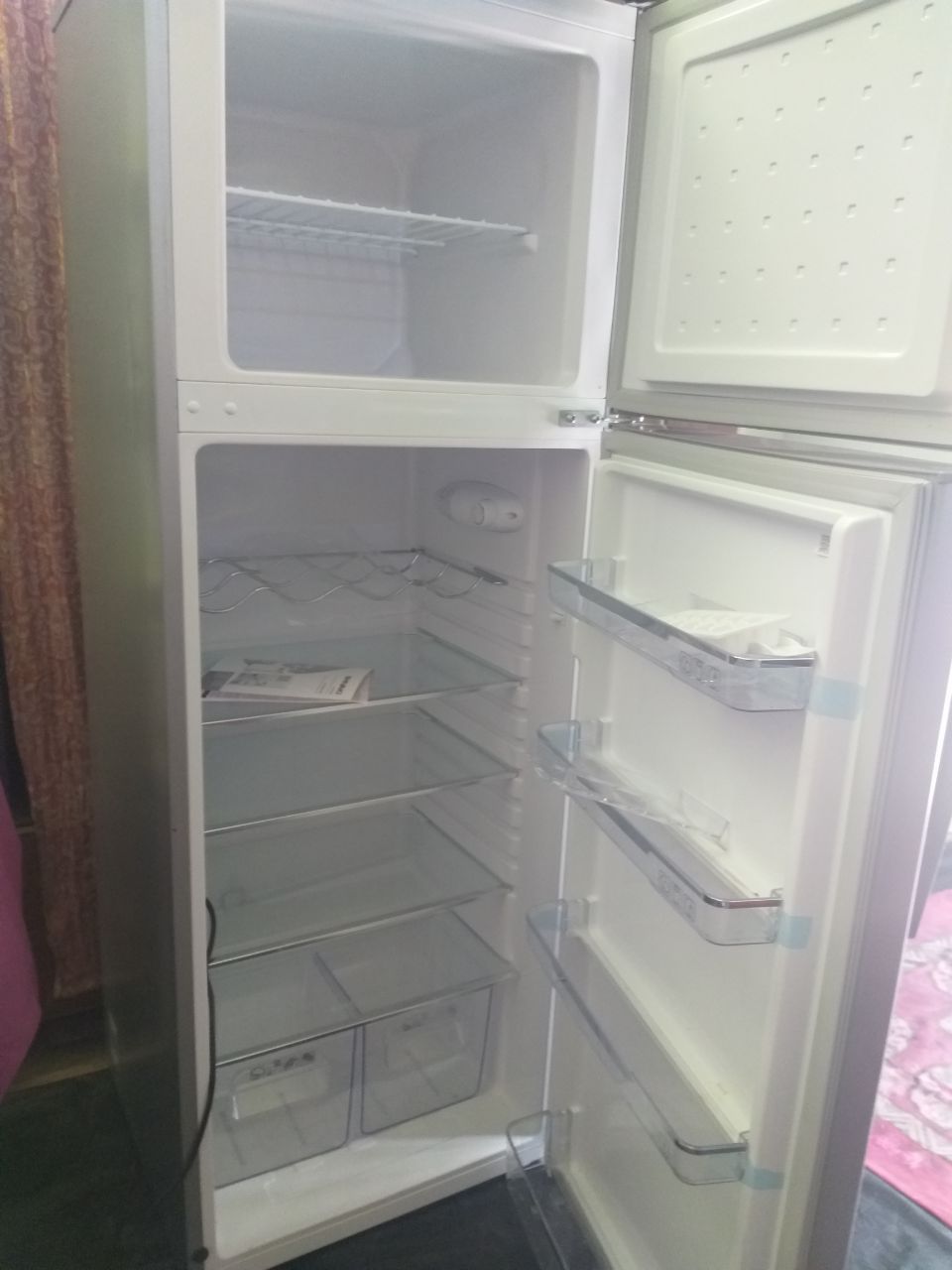 Холодильник сатылады
